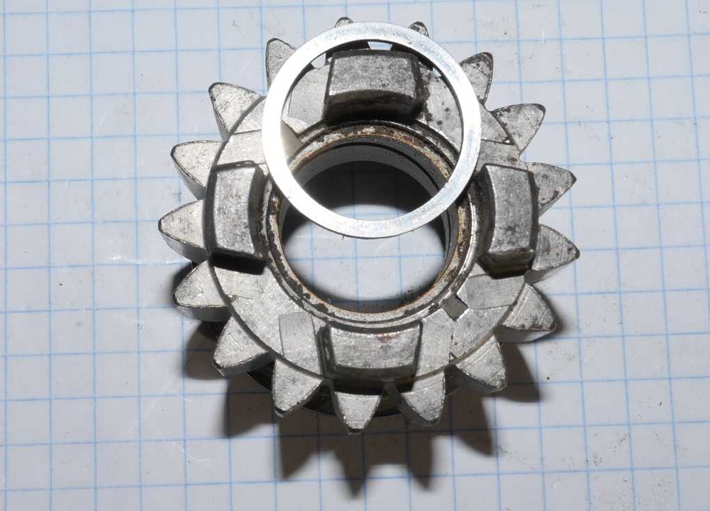 Countershaft-thrust-washer-low-gear-left_35836-55_35838-55_35839-55_35840-52_placement.jpg