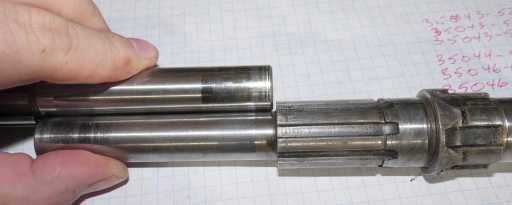 Sportster-mainshaft_35046-71A_compare_35044-56.jpg