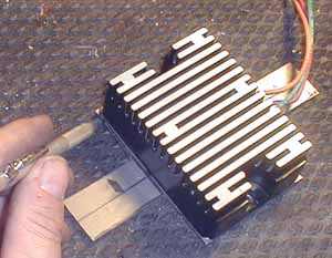 Sportster_voltage_regulator_mount_customization_12