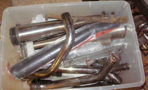 Sportster_garage_exhaust-tub-01