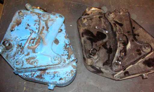 Sportster_garage_oil-tank-pump-tub-05