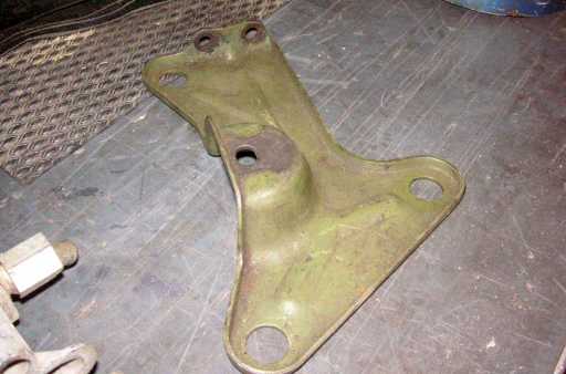 Sportster_garage_oil-tank-pump-tub-10