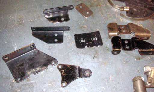 Sportster_garage_oil-tank-pump-tub-11