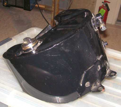Sportster_garage_oil-tank-pump-tub-25