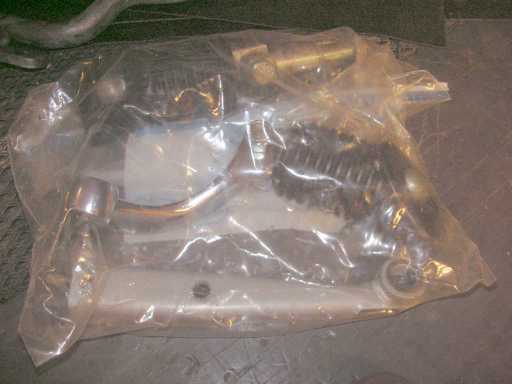 Sportster_garage_peg-kickstand-tub-03