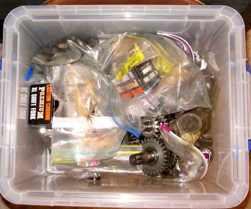 Sportster_garage_transmission-tub-01