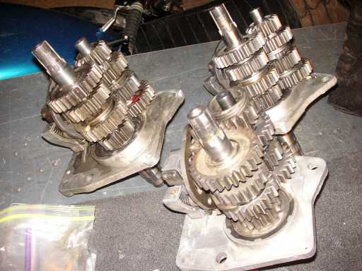 Sportster_garage_transmission-tub-02