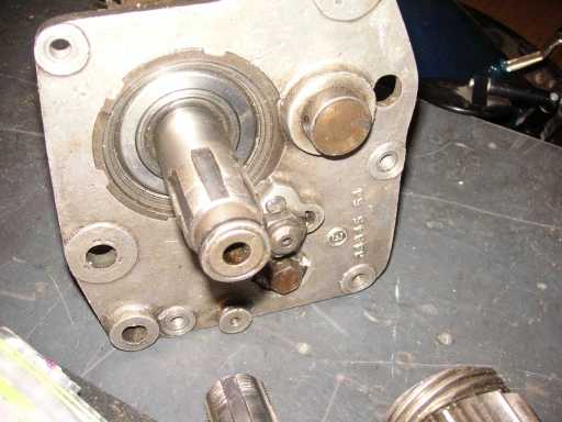 Sportster_garage_transmission-tub-03