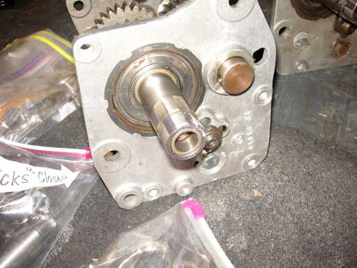 Sportster_garage_transmission-tub-04