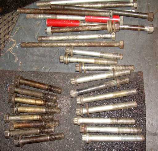 Sportster_garage_small-parts-bins-14