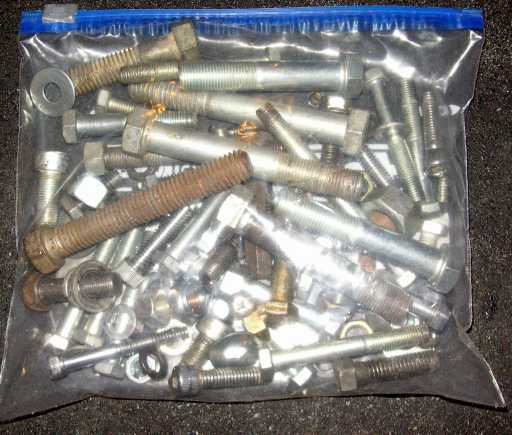 Sportster_garage_small-parts-bins-15