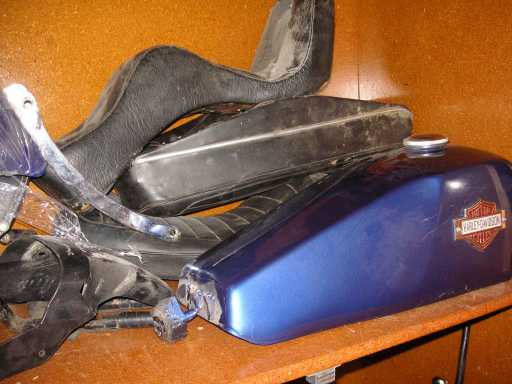 Sportster_garage_gas-tank-cabinets-01