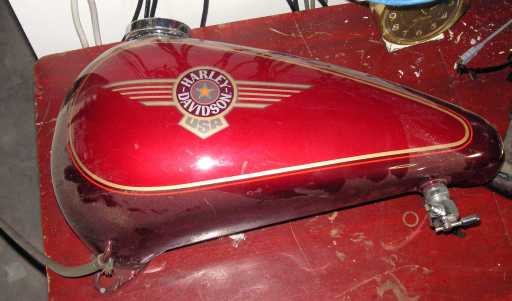 Sportster_garage_gas-tank-cabinets-08
