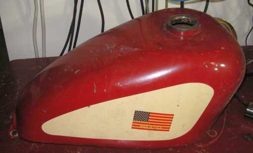 Sportster_garage_gas-tank-cabinets-10