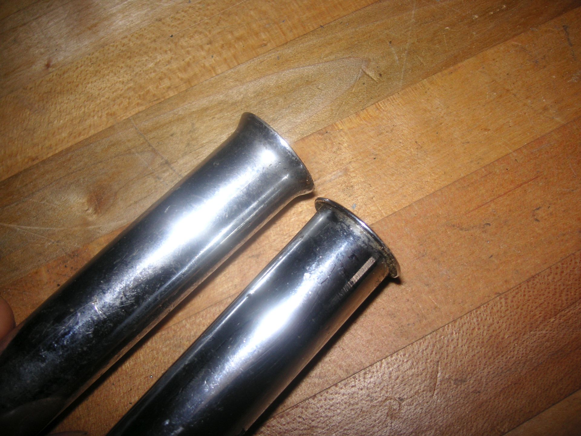 Pushrod-tube-ends