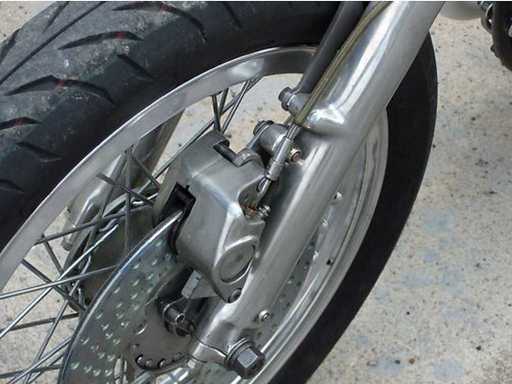 1977_Sportster_flat-tracker_FE_lf.jpg