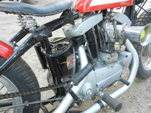 1964_Sportster_XLCH_eng_rt.jpg